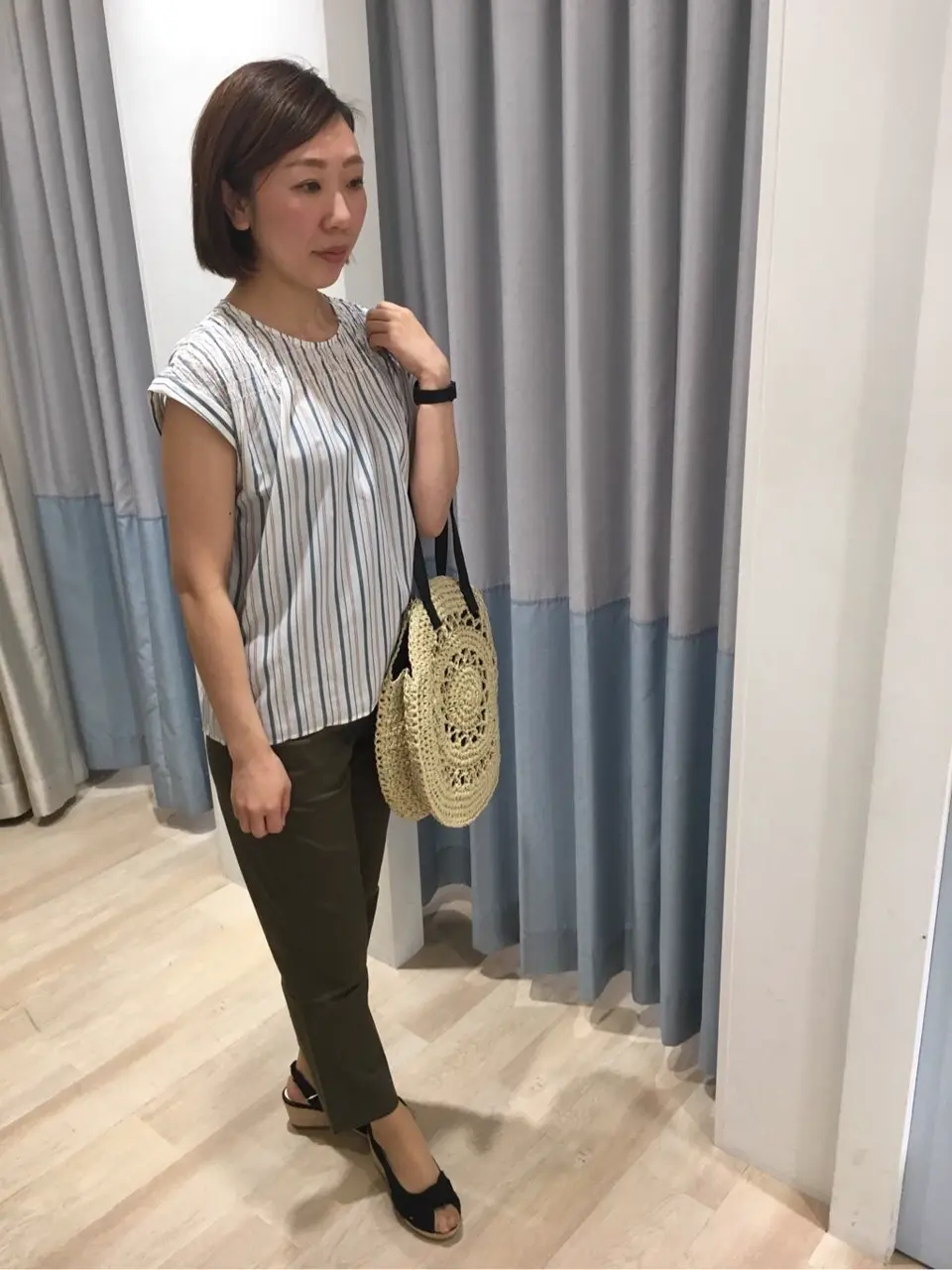 ANY SIS スタッフ コーディネート画像