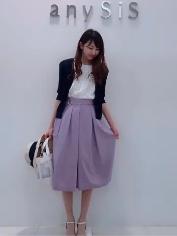 ANY SIS スタッフ コーディネート画像