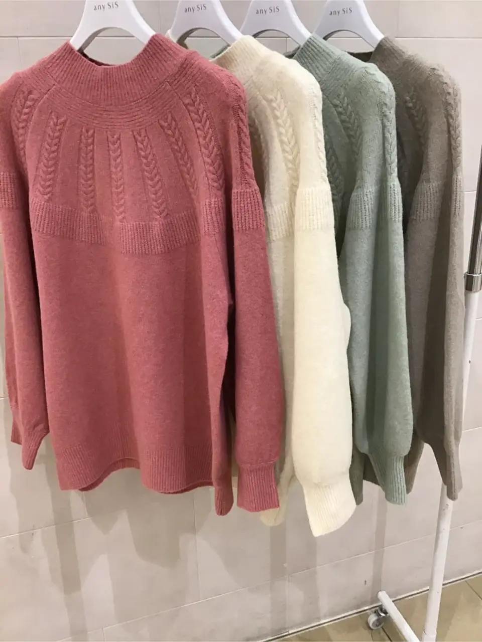 ANY SIS 髙橋 コーディネート画像