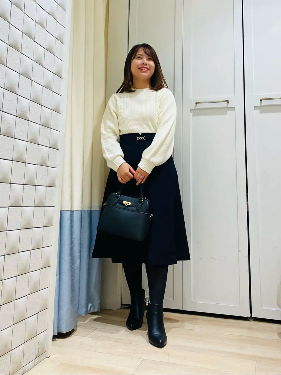 ANY SIS スタッフ コーディネート画像