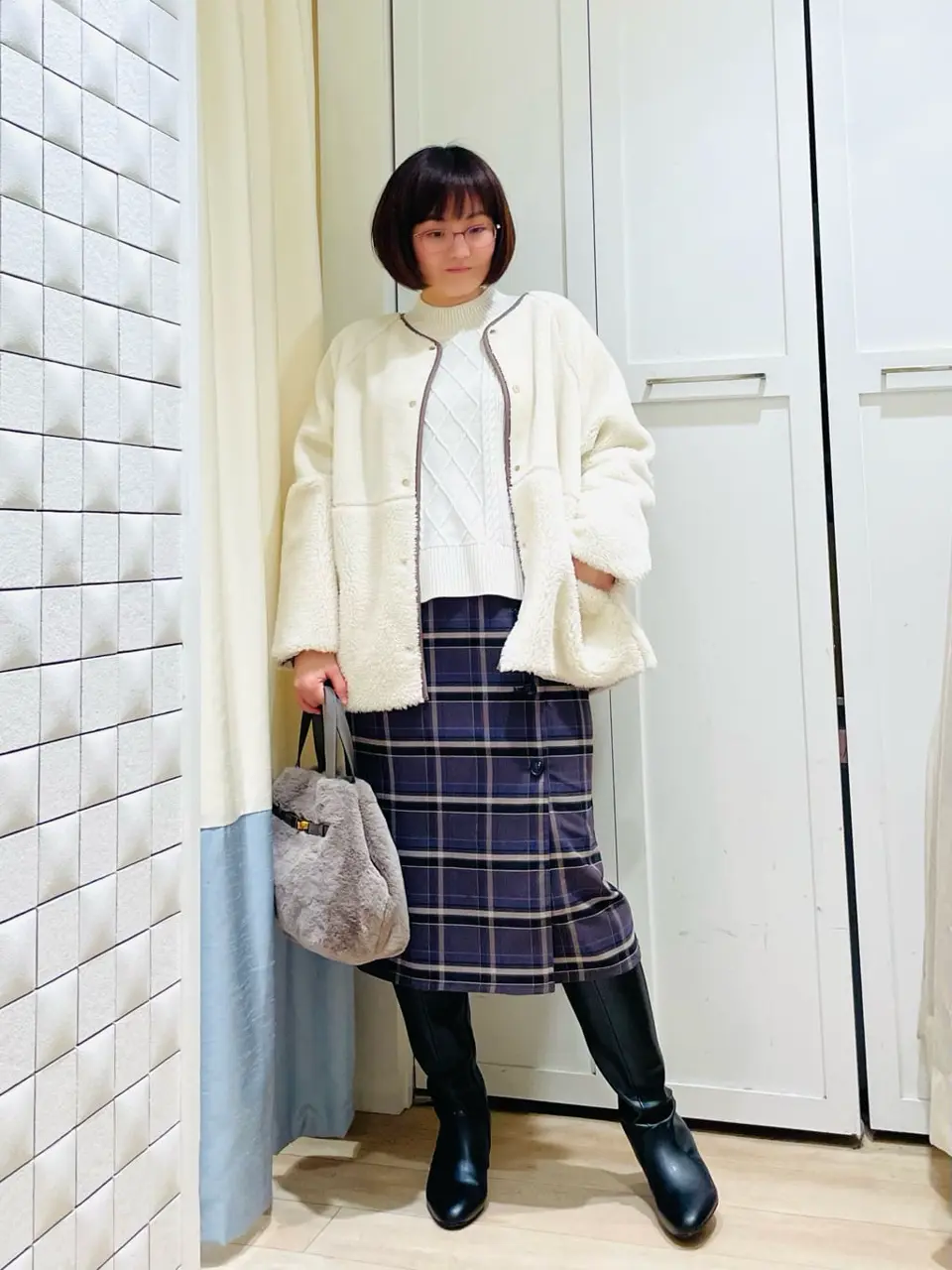 ANY SIS スタッフ コーディネート画像