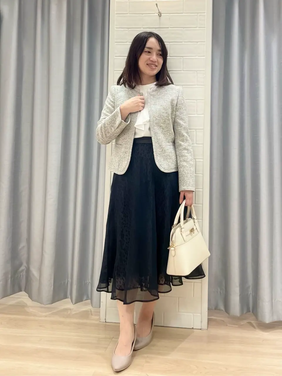 ANY SIS 丸岡 コーディネート画像