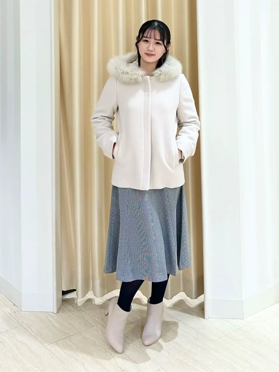 ANY SIS スタッフ コーディネート画像