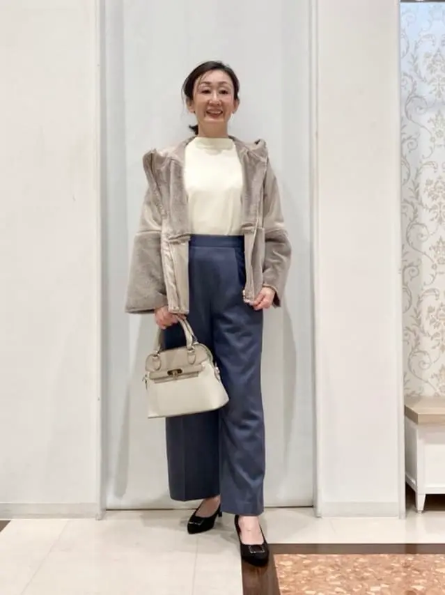 ANY SIS スタッフ コーディネート画像