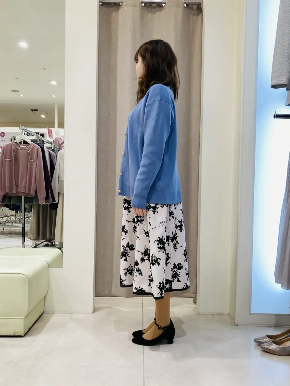 ANY SIS 川根　彩 コーディネート画像