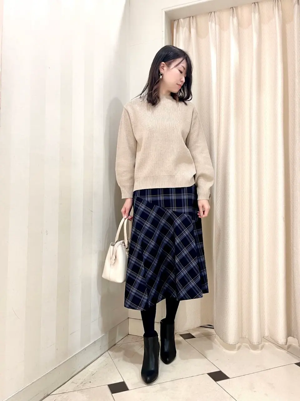 ANY SIS 金井 コーディネート画像