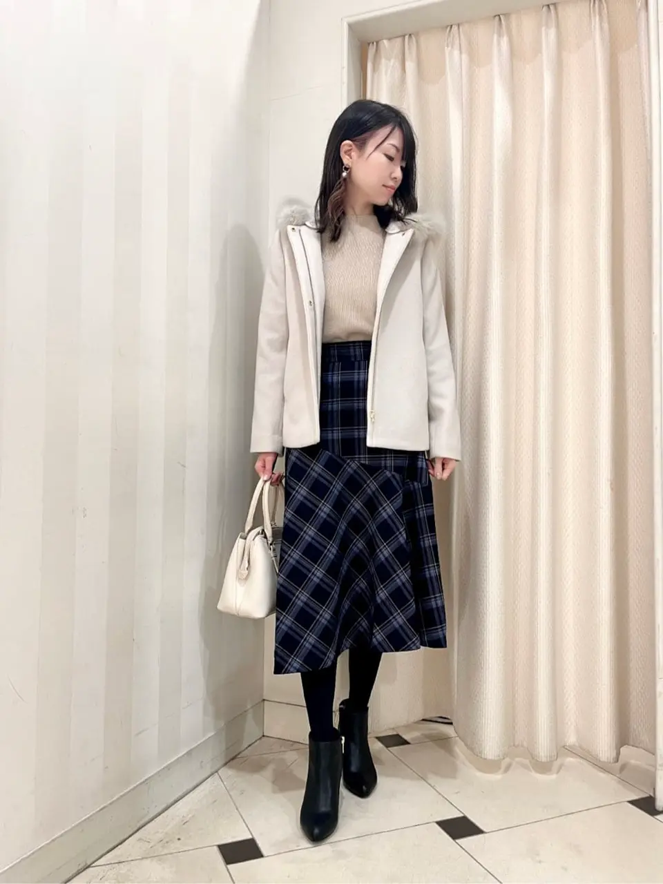 ANY SIS 金井 コーディネート画像