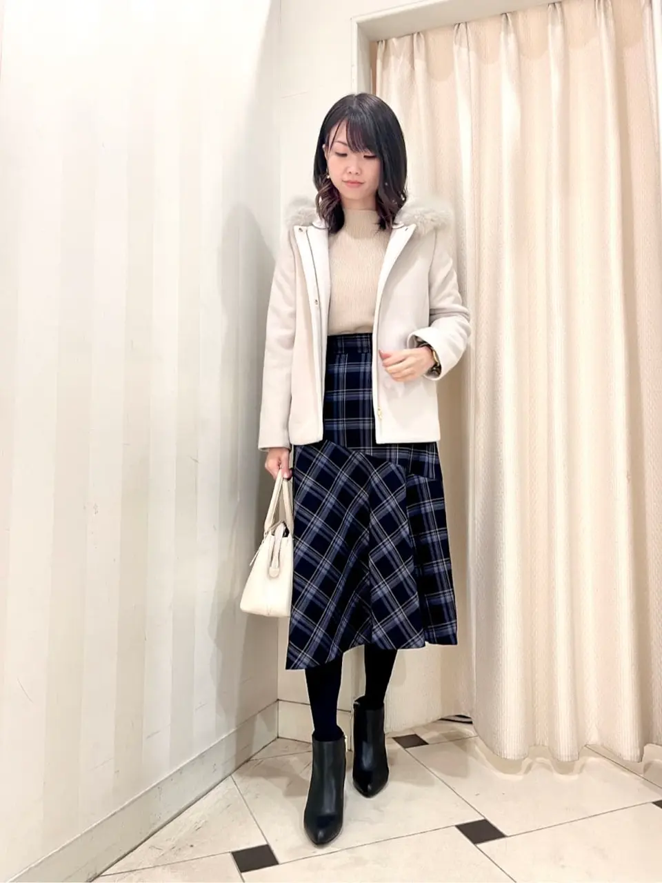 ANY SIS 金井 コーディネート画像