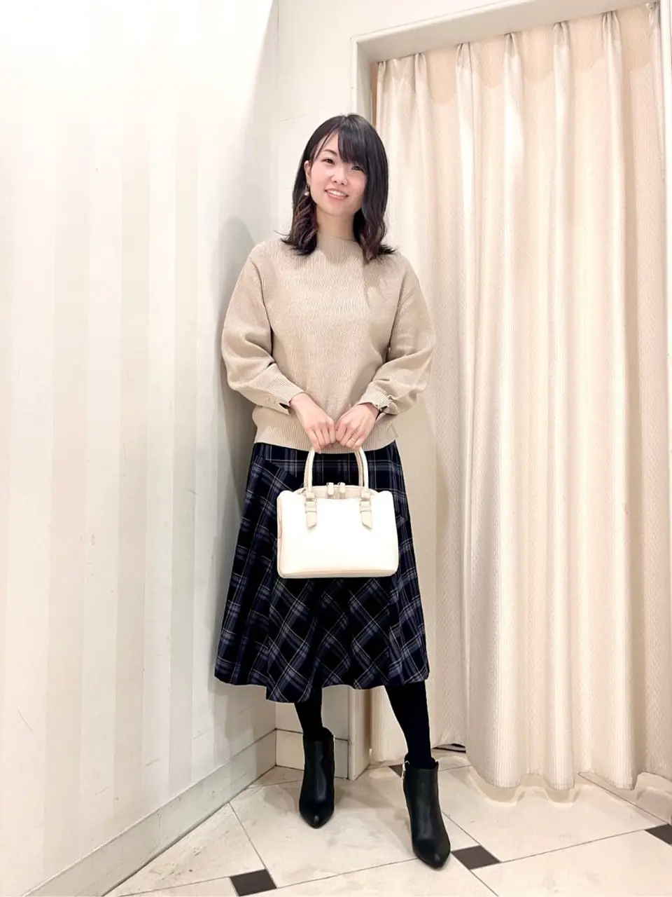 ANY SIS 金井 コーディネート画像