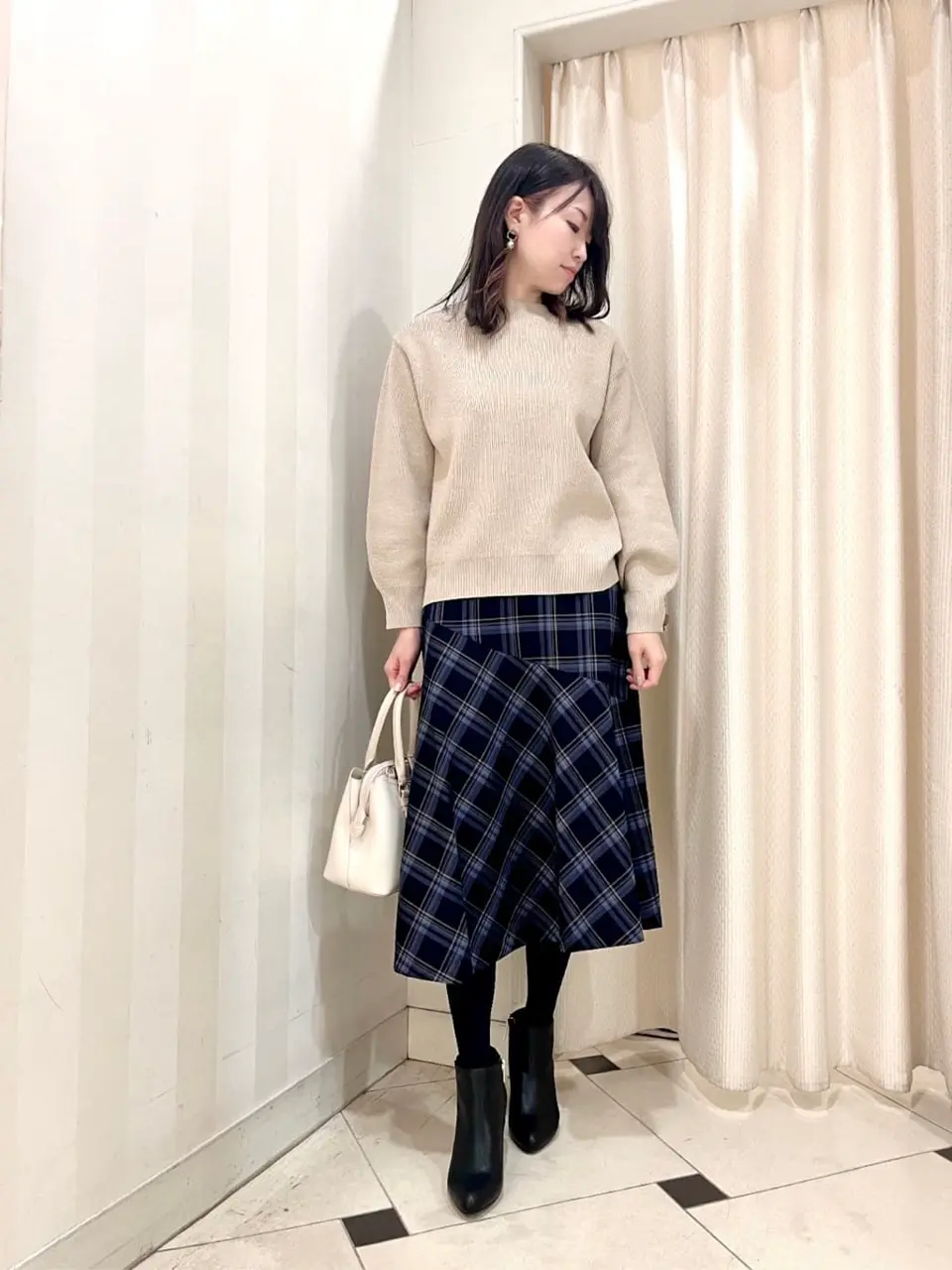 ANY SIS 金井 コーディネート画像