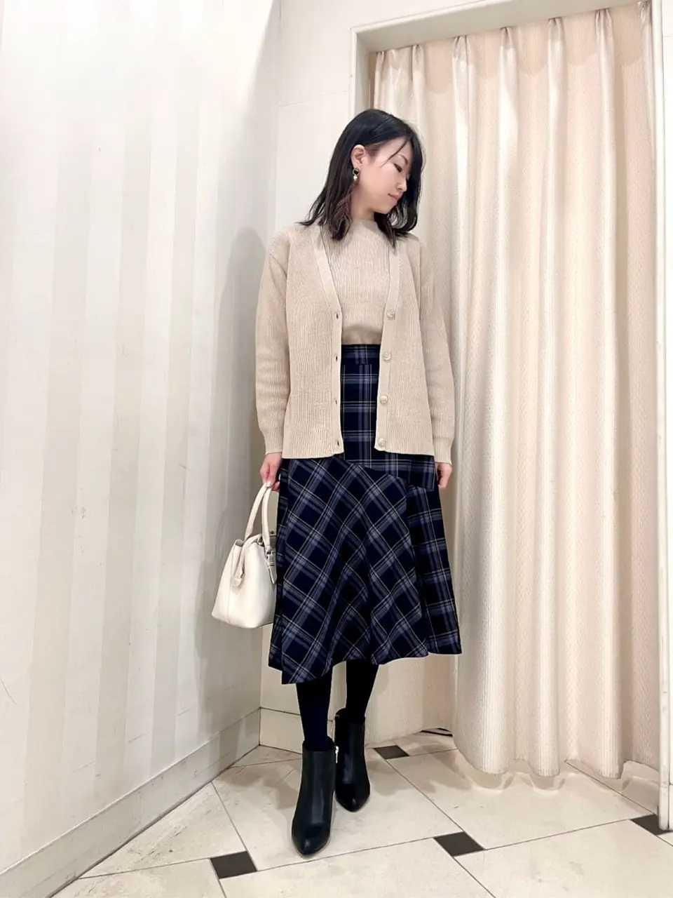 ANY SIS 金井 コーディネート画像