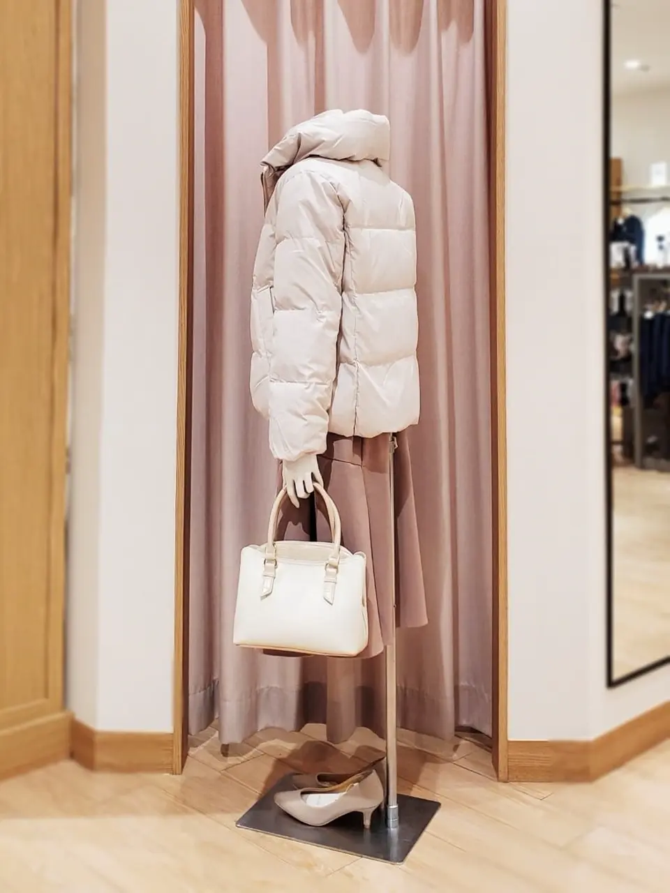 ANY SIS 岩田 コーディネート画像