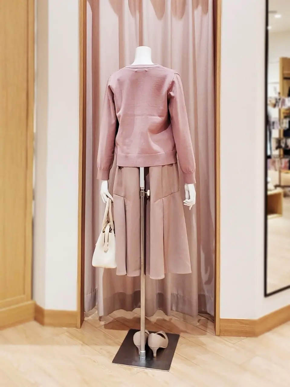 ANY SIS 岩田 コーディネート画像