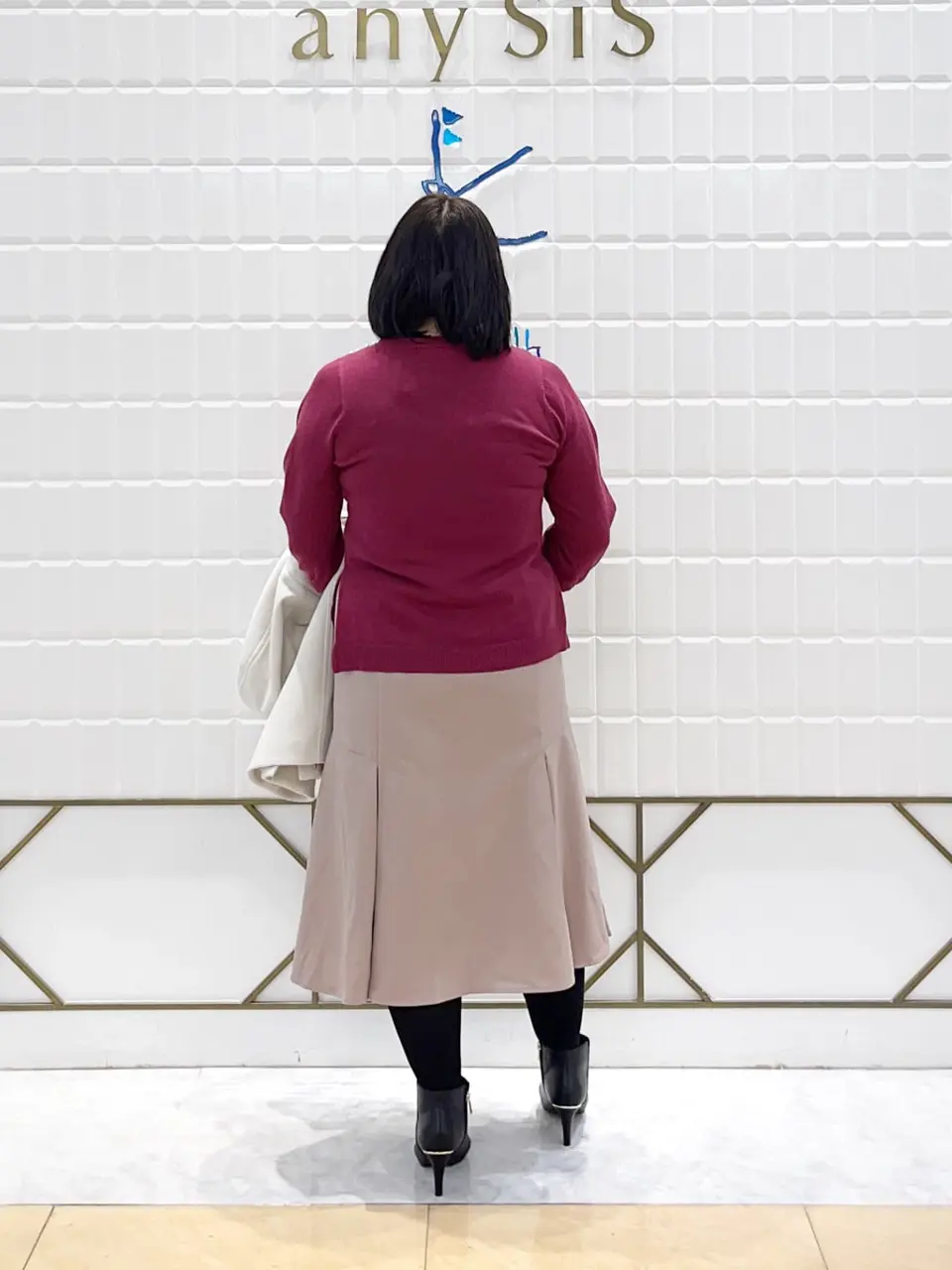 ANY SIS 西田 コーディネート画像