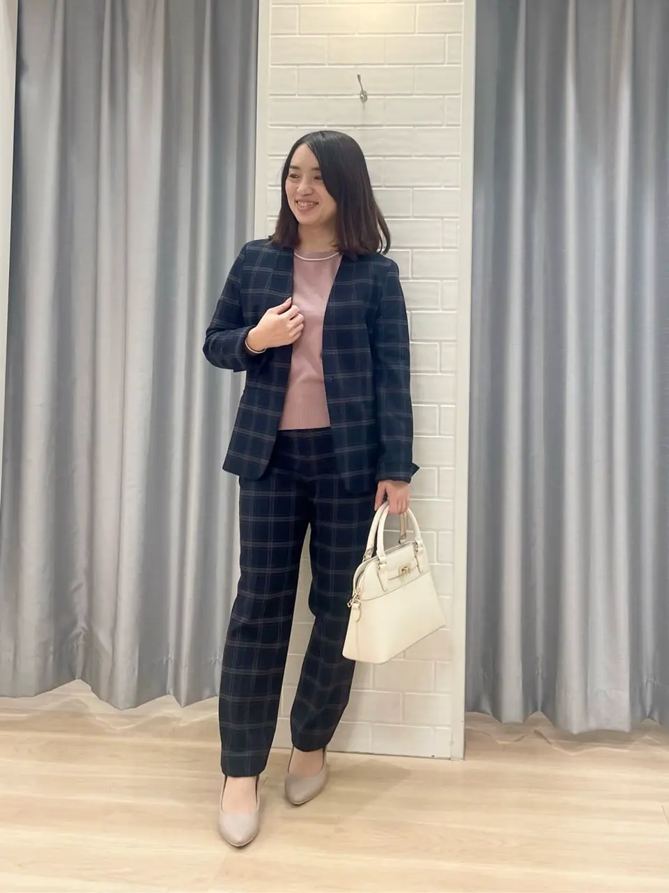 ANY SIS 丸岡 コーディネート画像