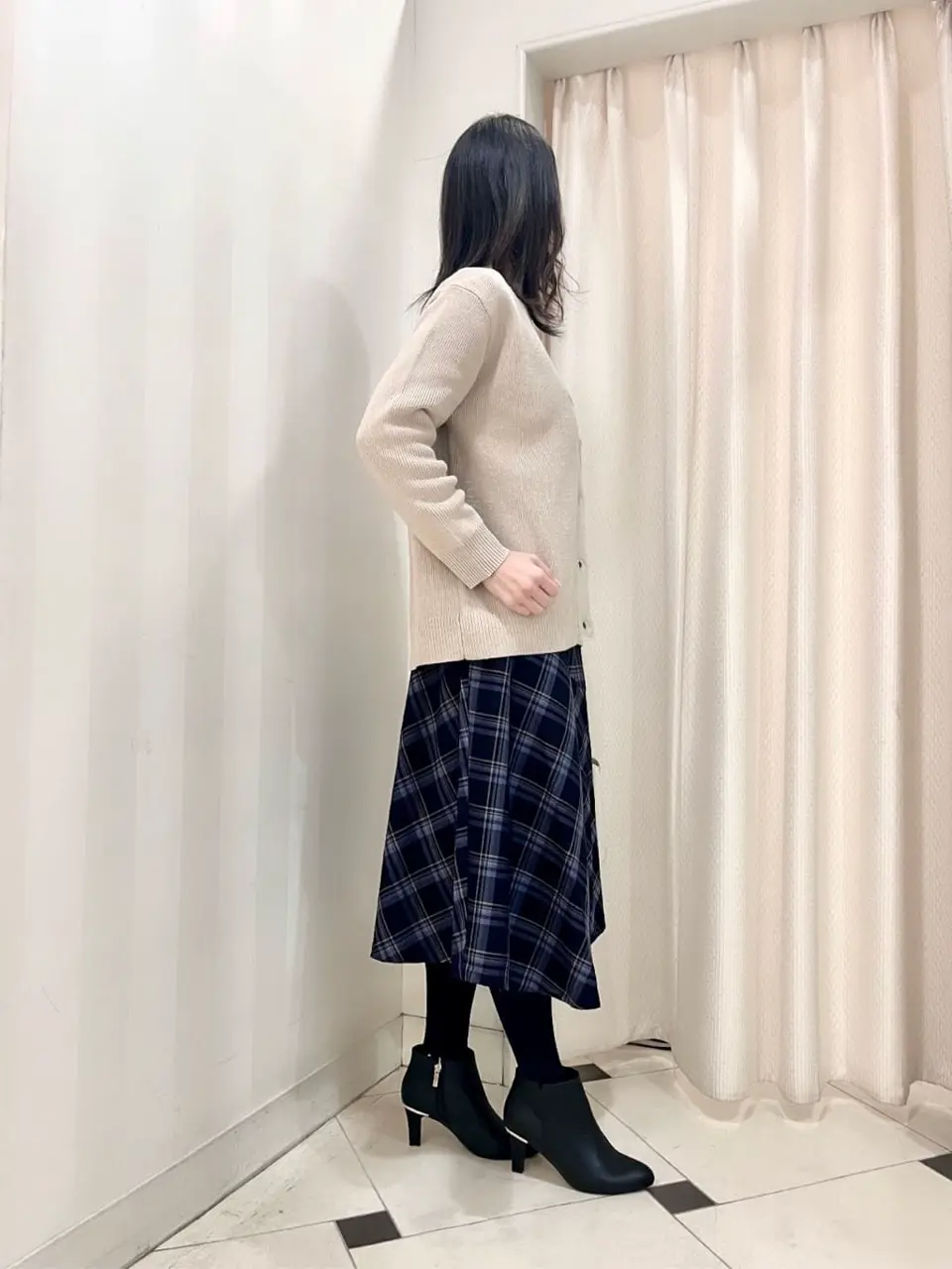 ANY SIS 金井 コーディネート画像