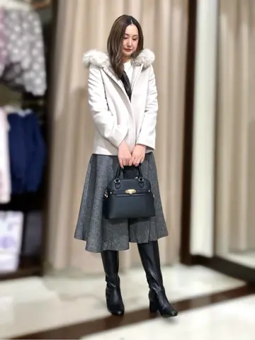 ANY SIS STAFF コーディネート画像