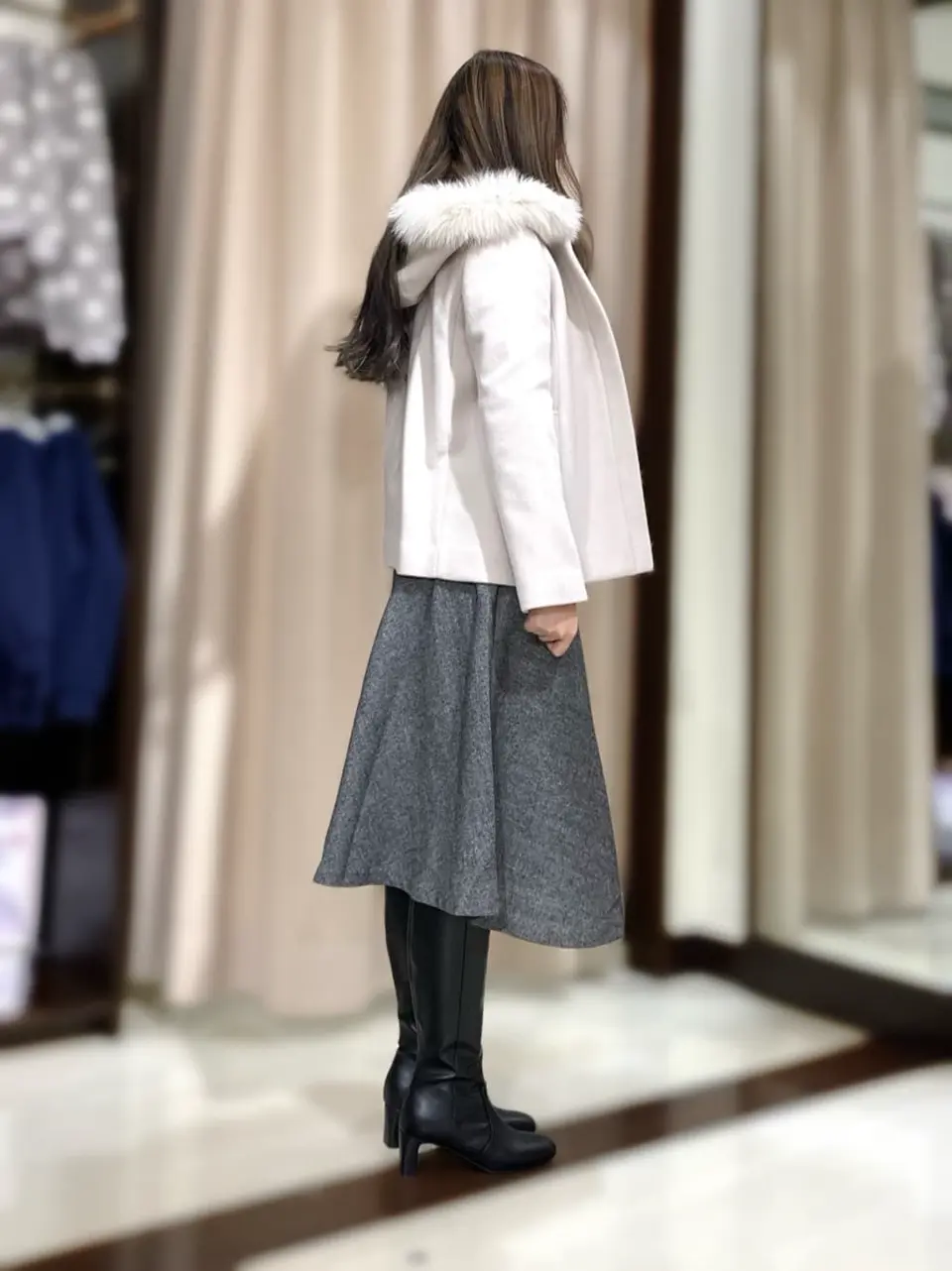 ANY SIS STAFF コーディネート画像