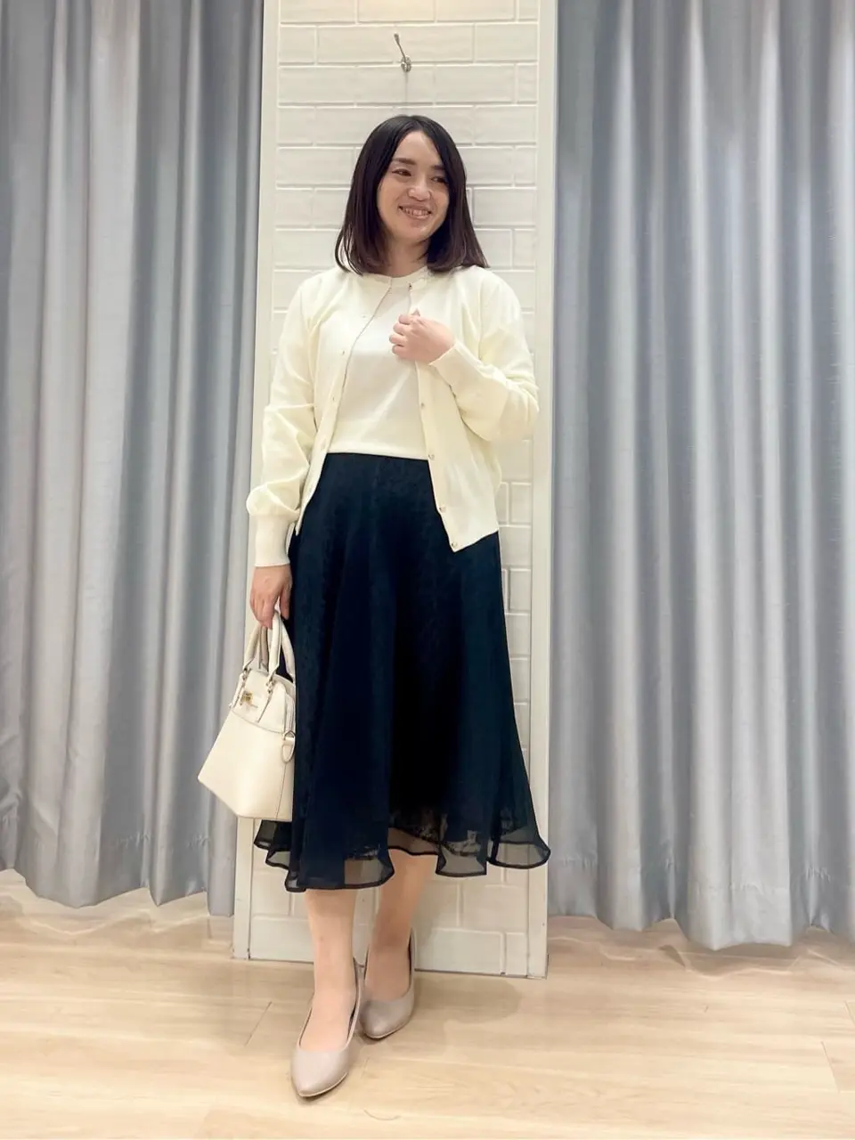 ANY SIS 丸岡 コーディネート画像