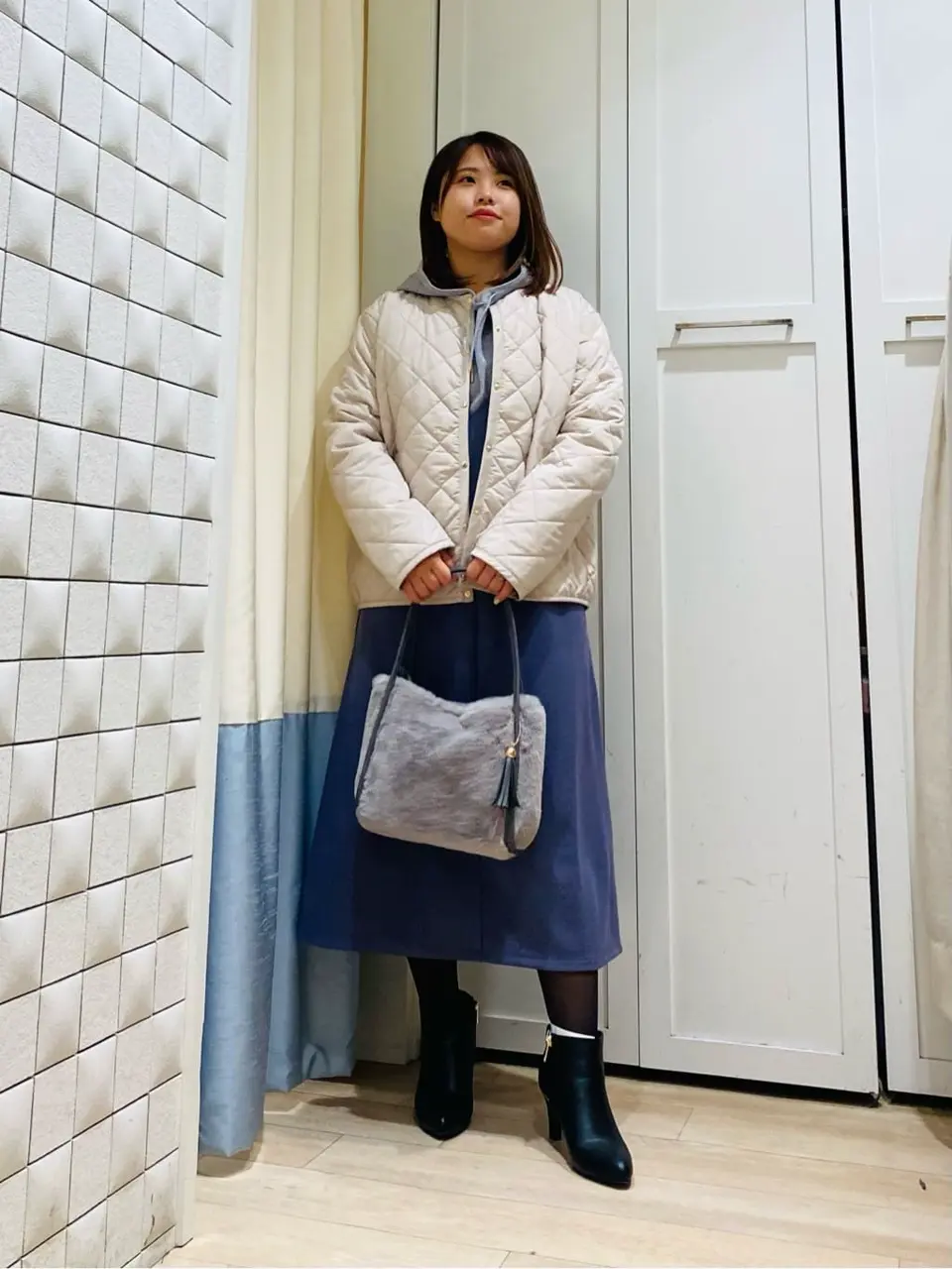 ANY SIS スタッフ コーディネート画像