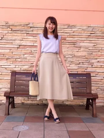 ANY SIS スタッフ コーディネート画像