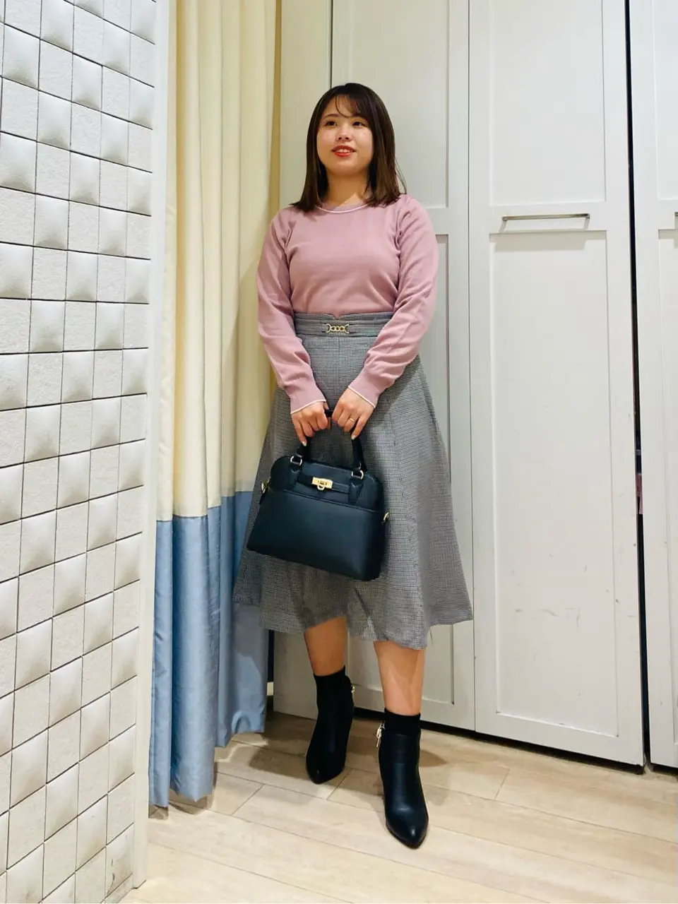 ANY SIS スタッフ コーディネート画像