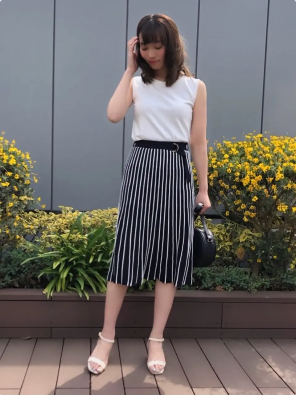 ANY SIS 本社スタッフ コーディネート画像