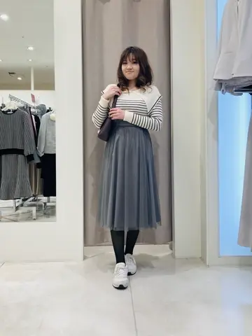 ANY SIS 川根　彩 コーディネート画像