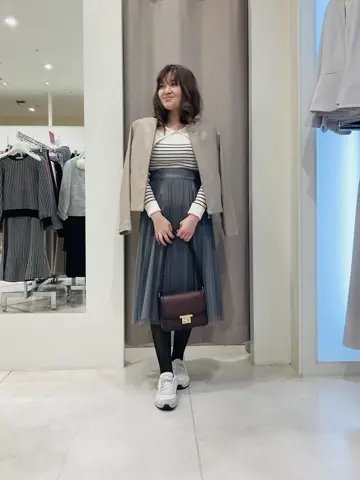 ANY SIS 川根　彩 コーディネート画像