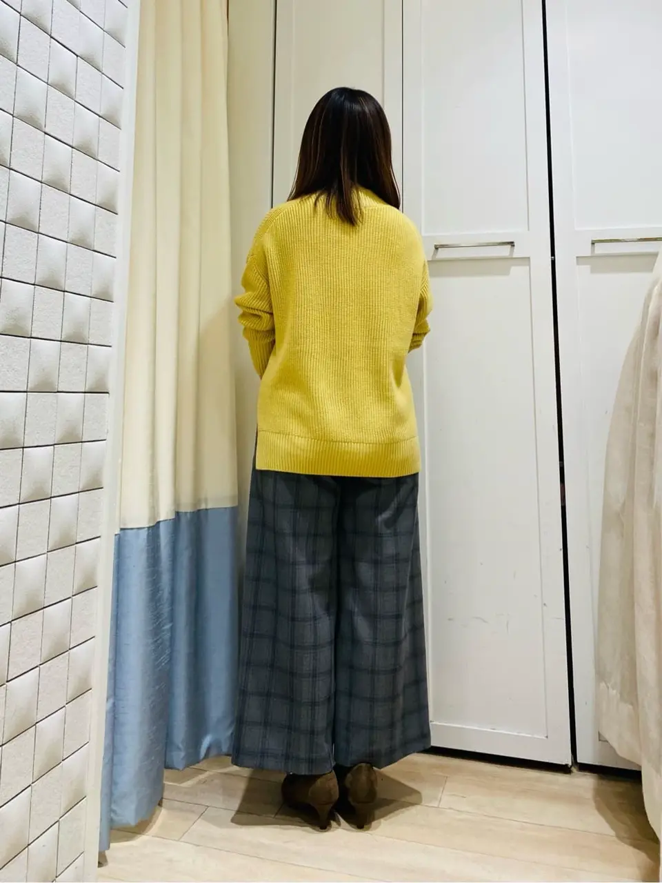 ANY SIS スタッフ コーディネート画像