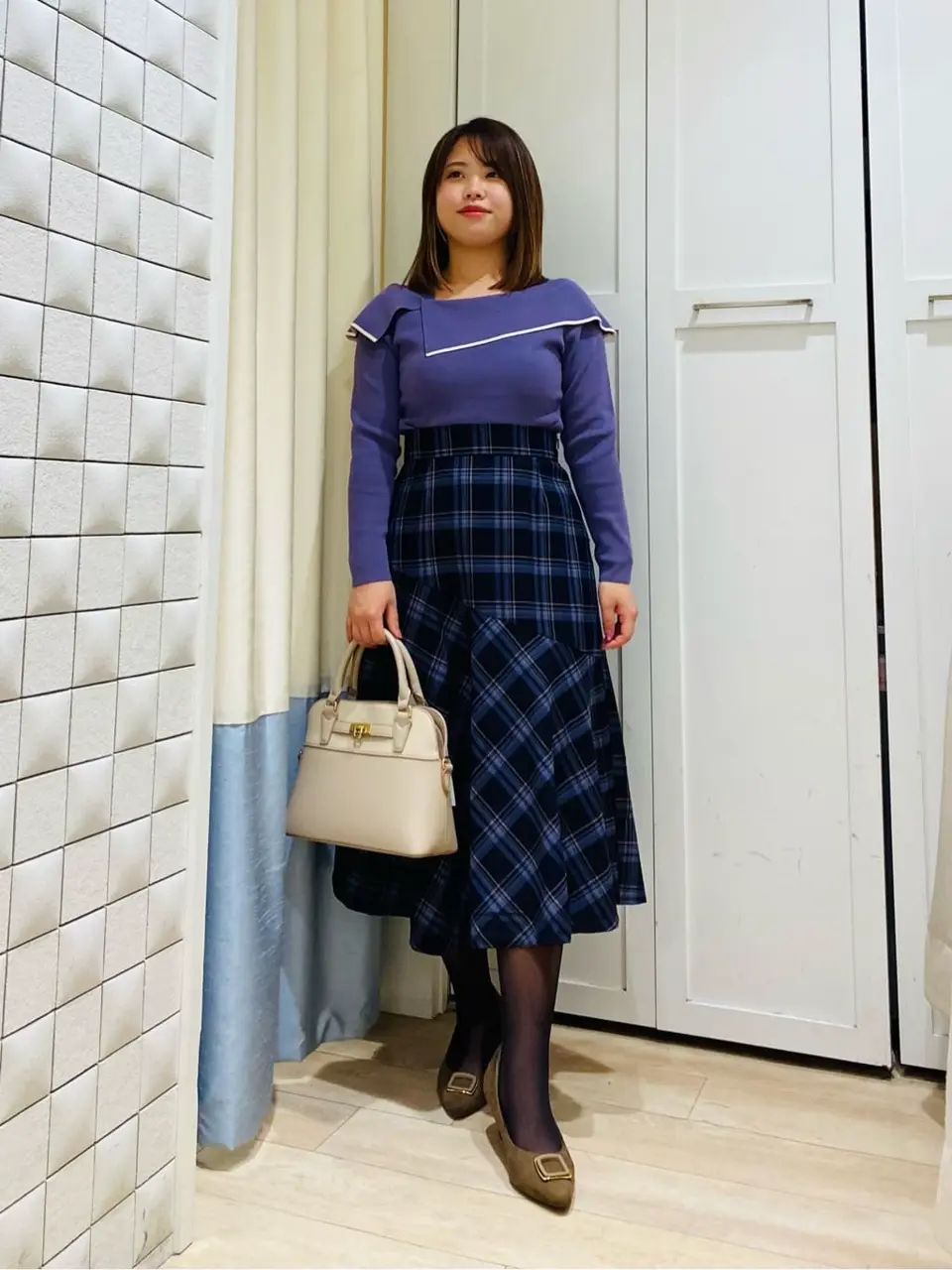 ANY SIS スタッフ コーディネート画像