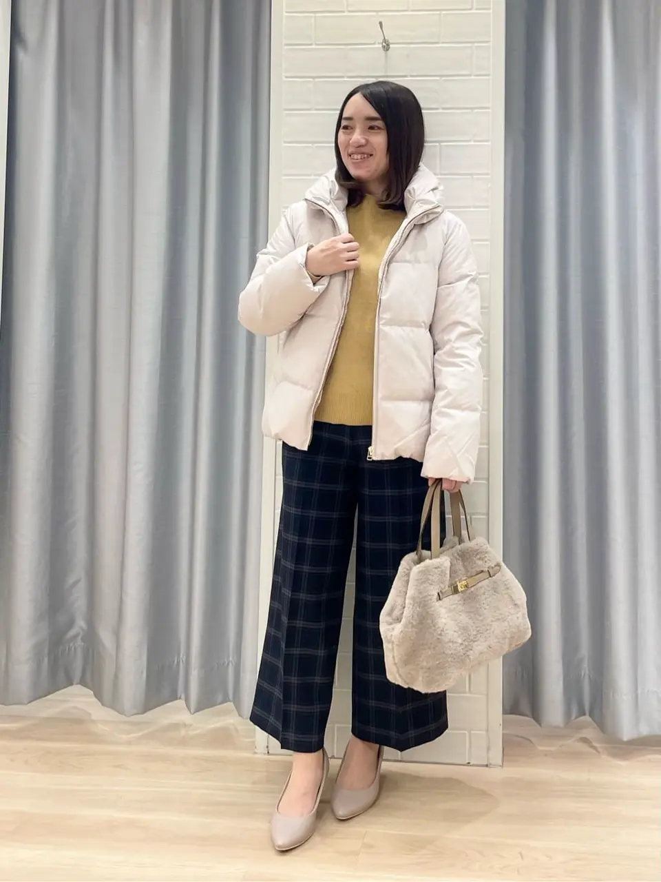 ANY SIS 丸岡 コーディネート画像