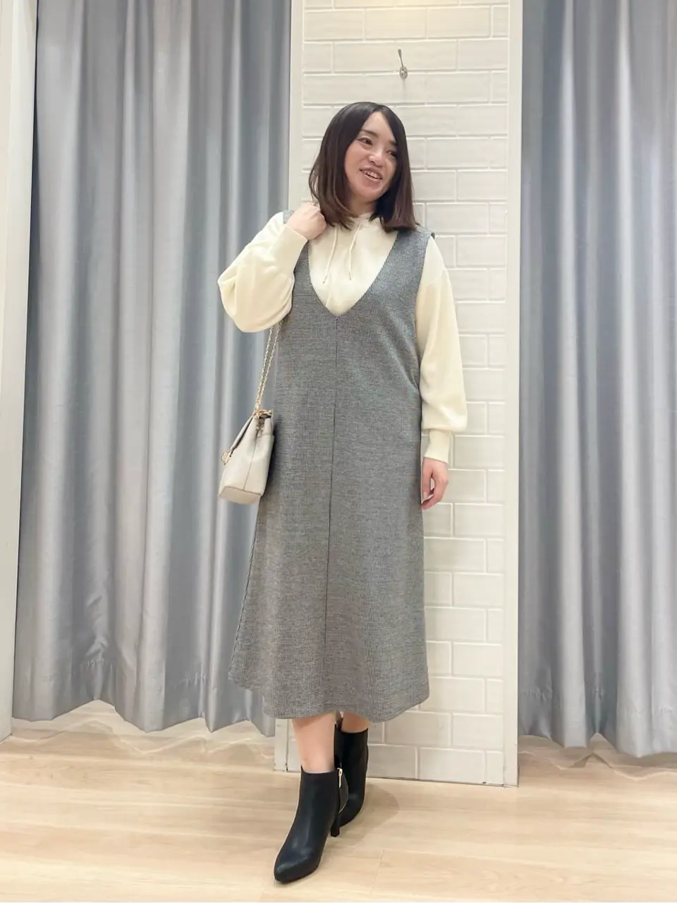 ANY SIS 丸岡 コーディネート画像