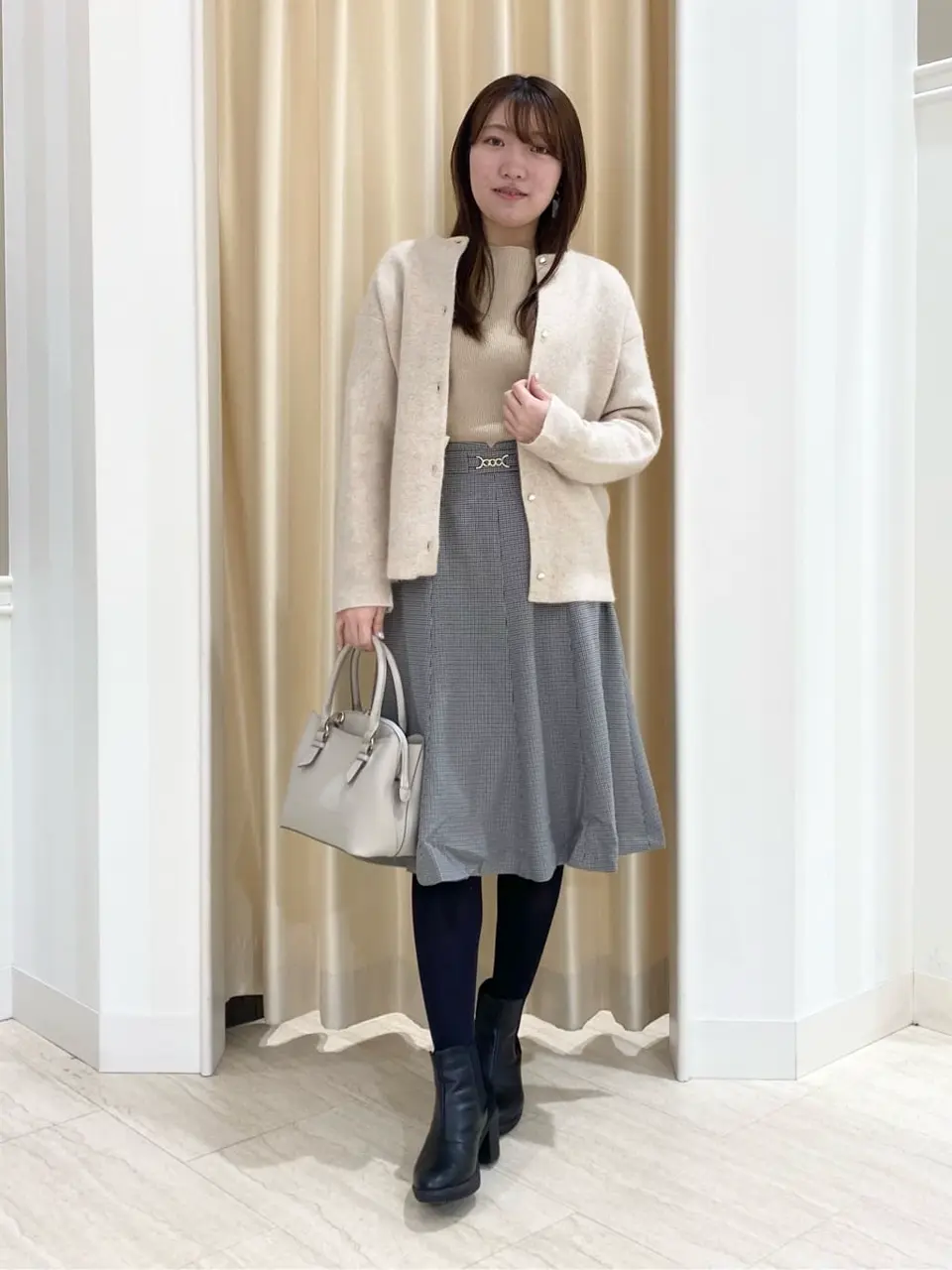 ANY SIS スタッフ コーディネート画像