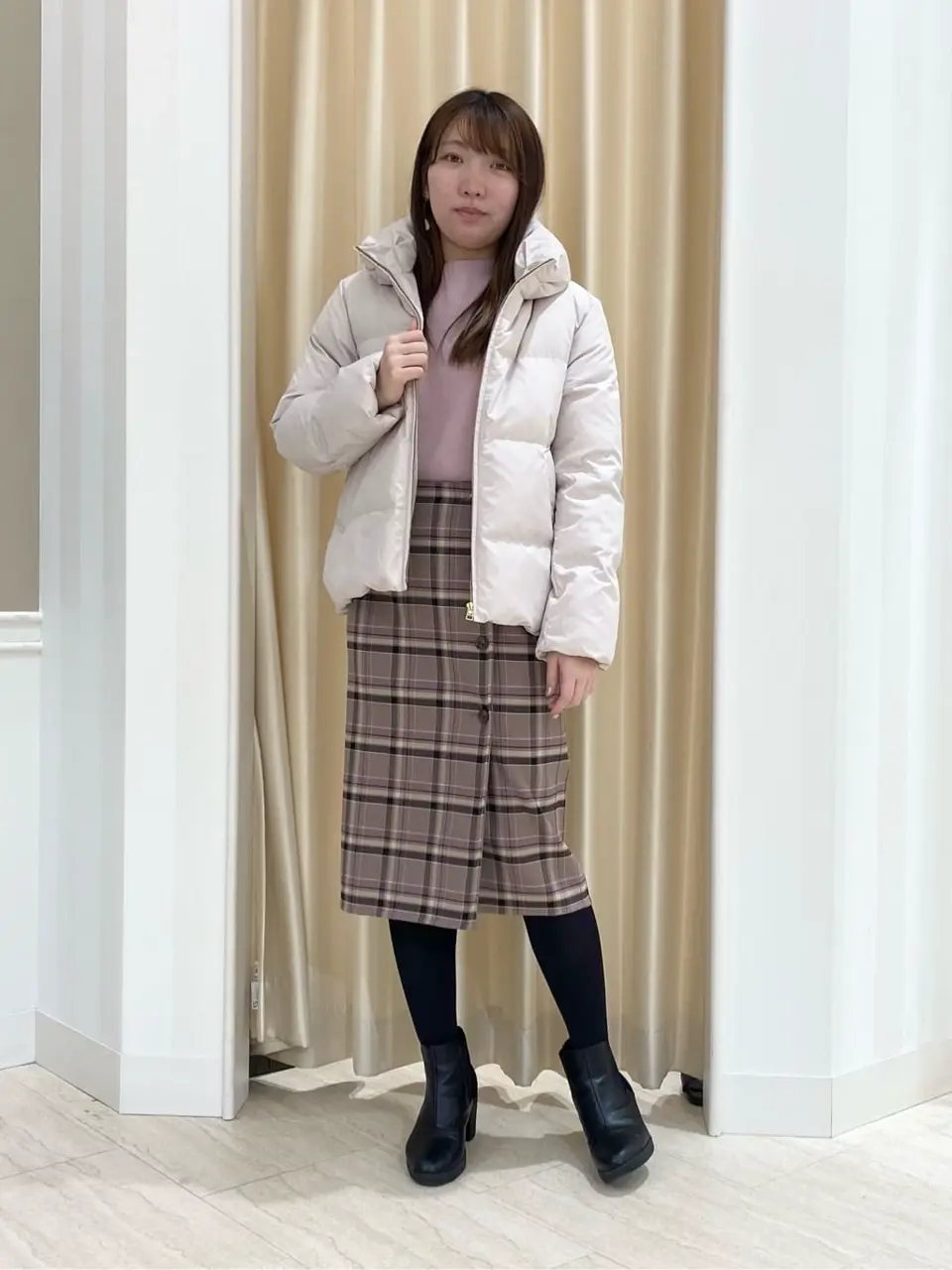 ANY SIS スタッフ コーディネート画像