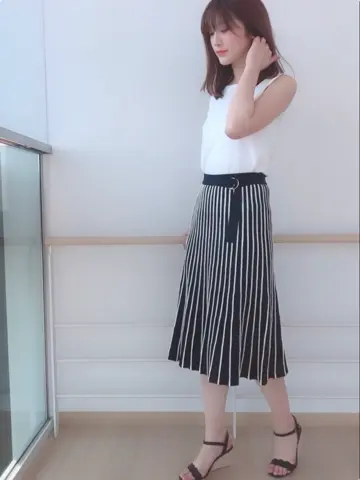 ANY SIS 本社スタッフ コーディネート画像