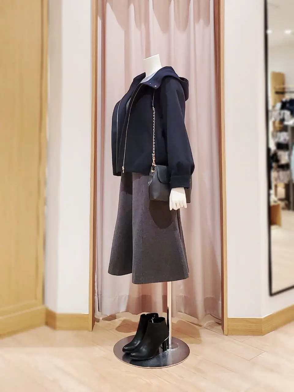 ANY SIS 岩田 コーディネート画像