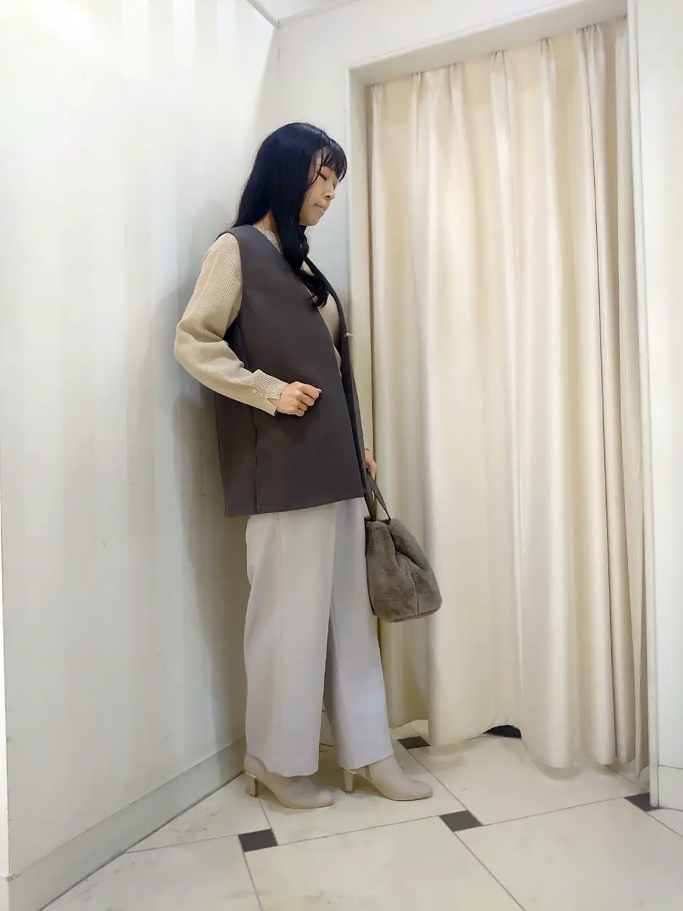 ANY SIS スタッフ コーディネート画像