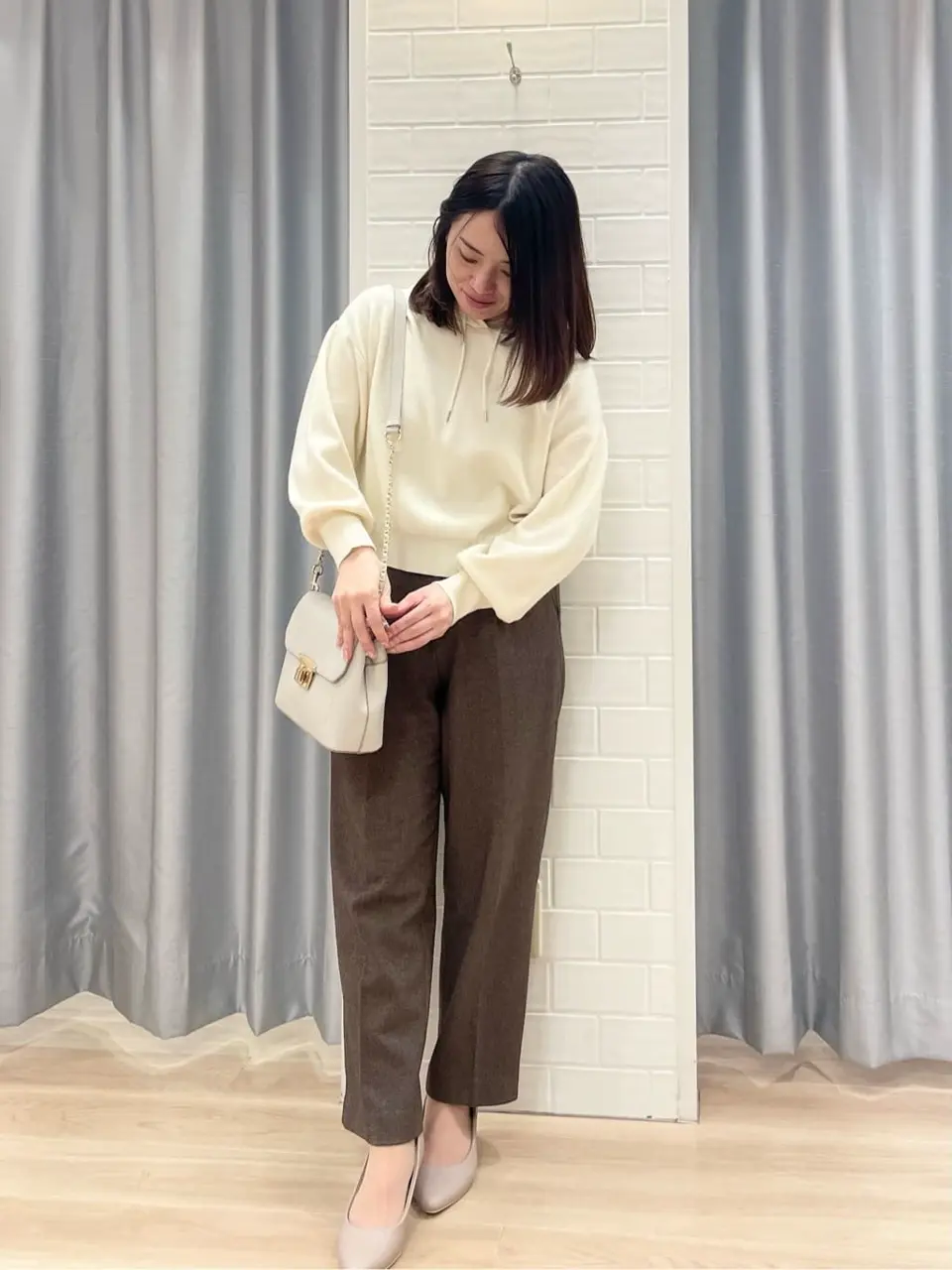 ANY SIS 丸岡 コーディネート画像