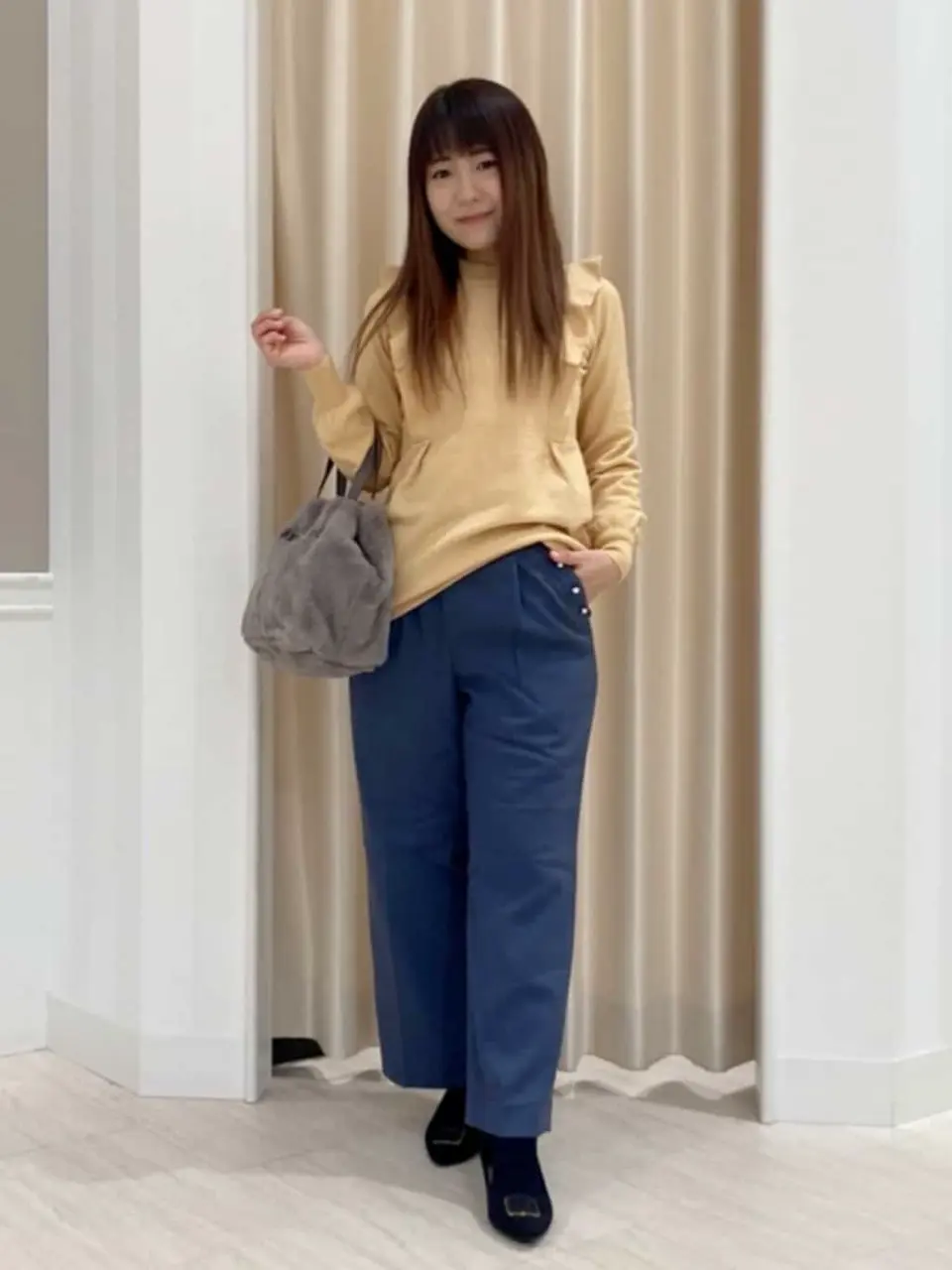 ANY SIS スタッフ コーディネート画像