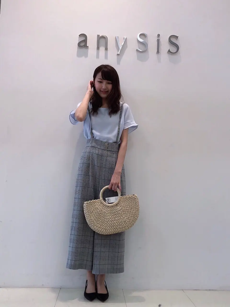 ANY SIS スタッフ コーディネート画像