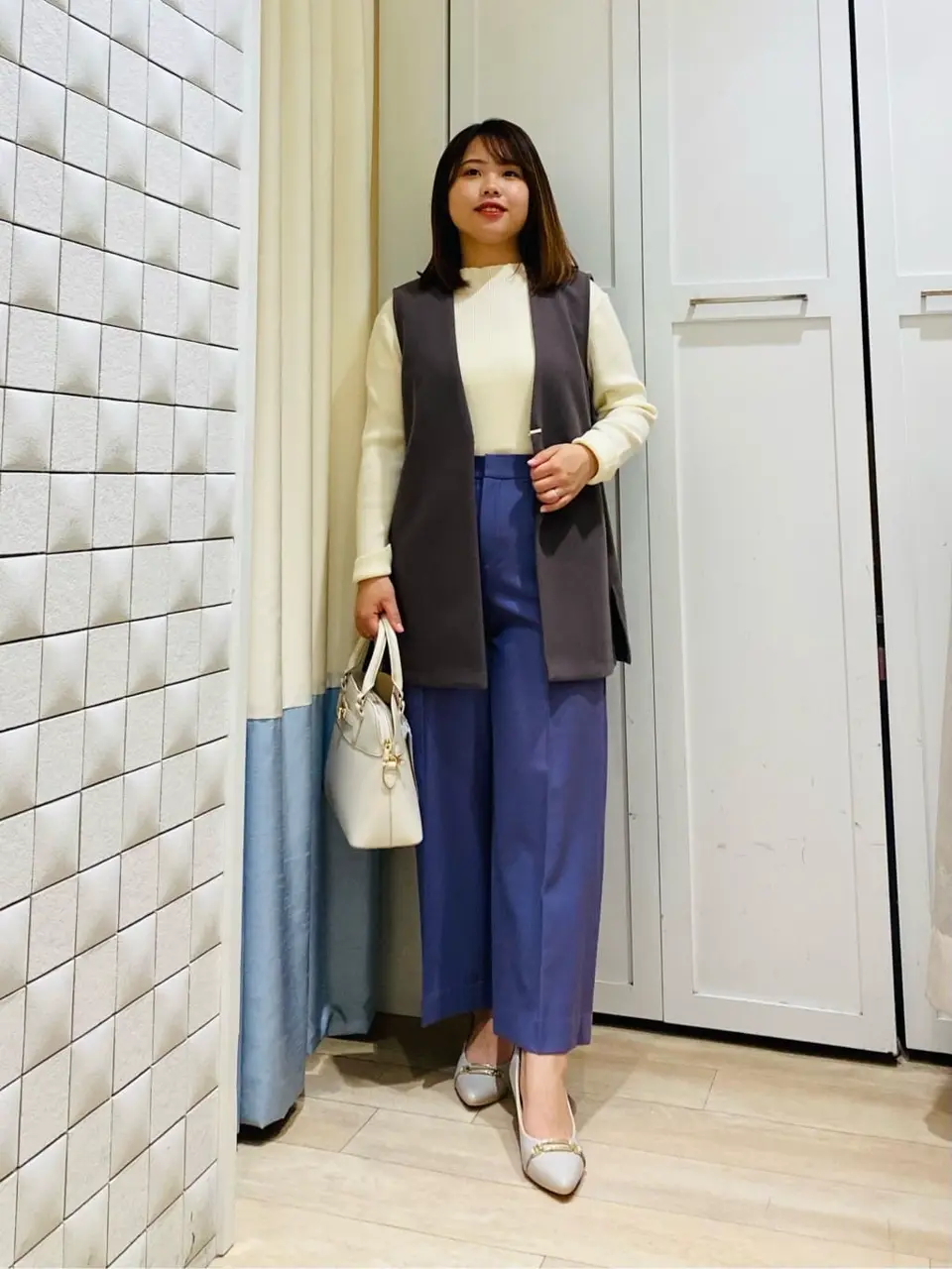 ANY SIS スタッフ コーディネート画像