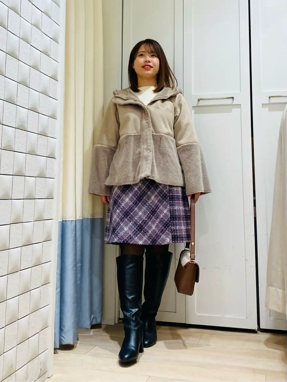 ANY SIS スタッフ コーディネート画像