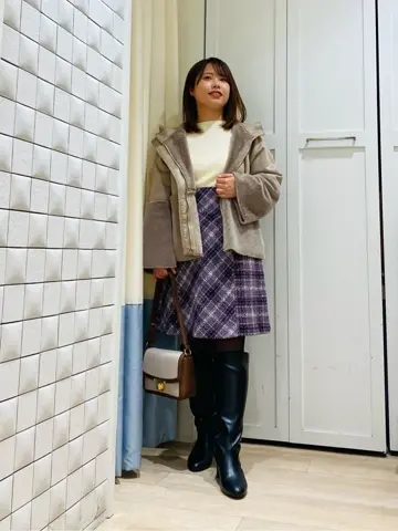 ANY SIS スタッフ コーディネート画像