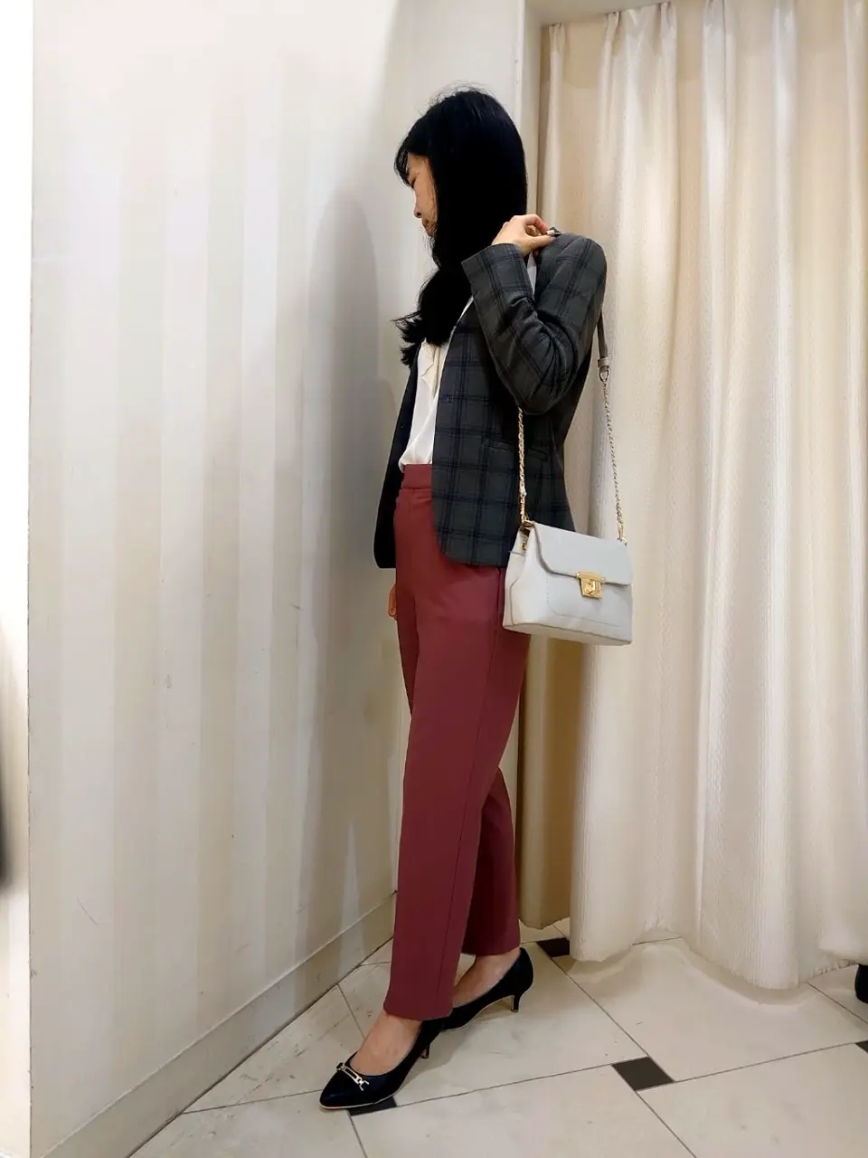 ANY SIS スタッフ コーディネート画像