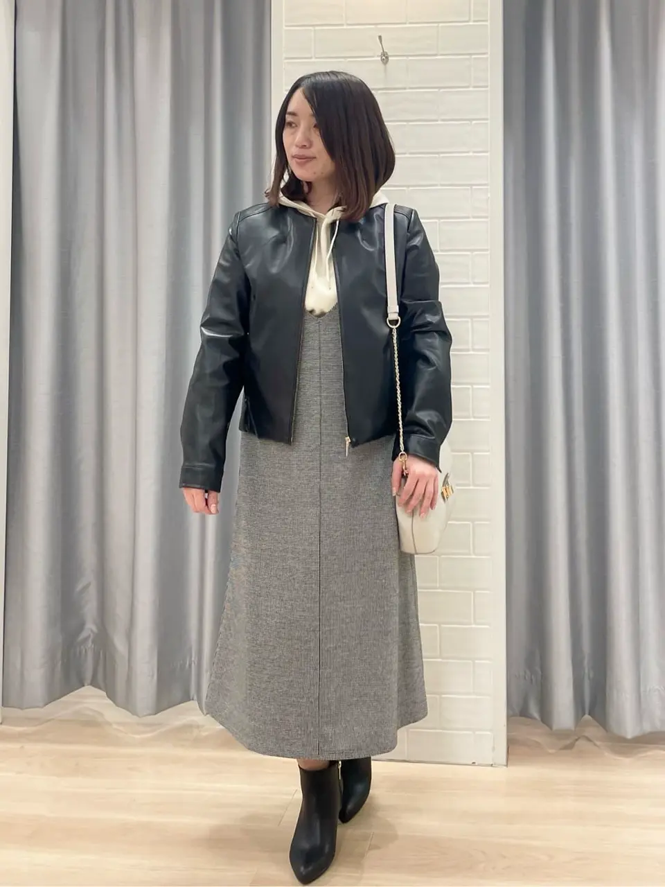 ANY SIS 丸岡 コーディネート画像