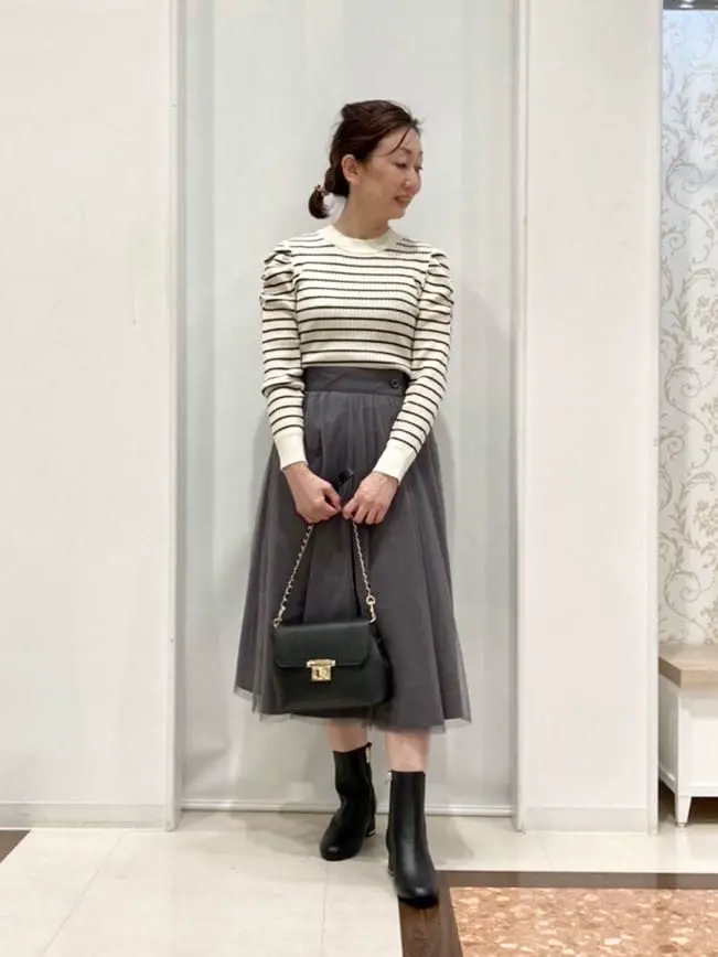 ANY SIS スタッフ コーディネート画像