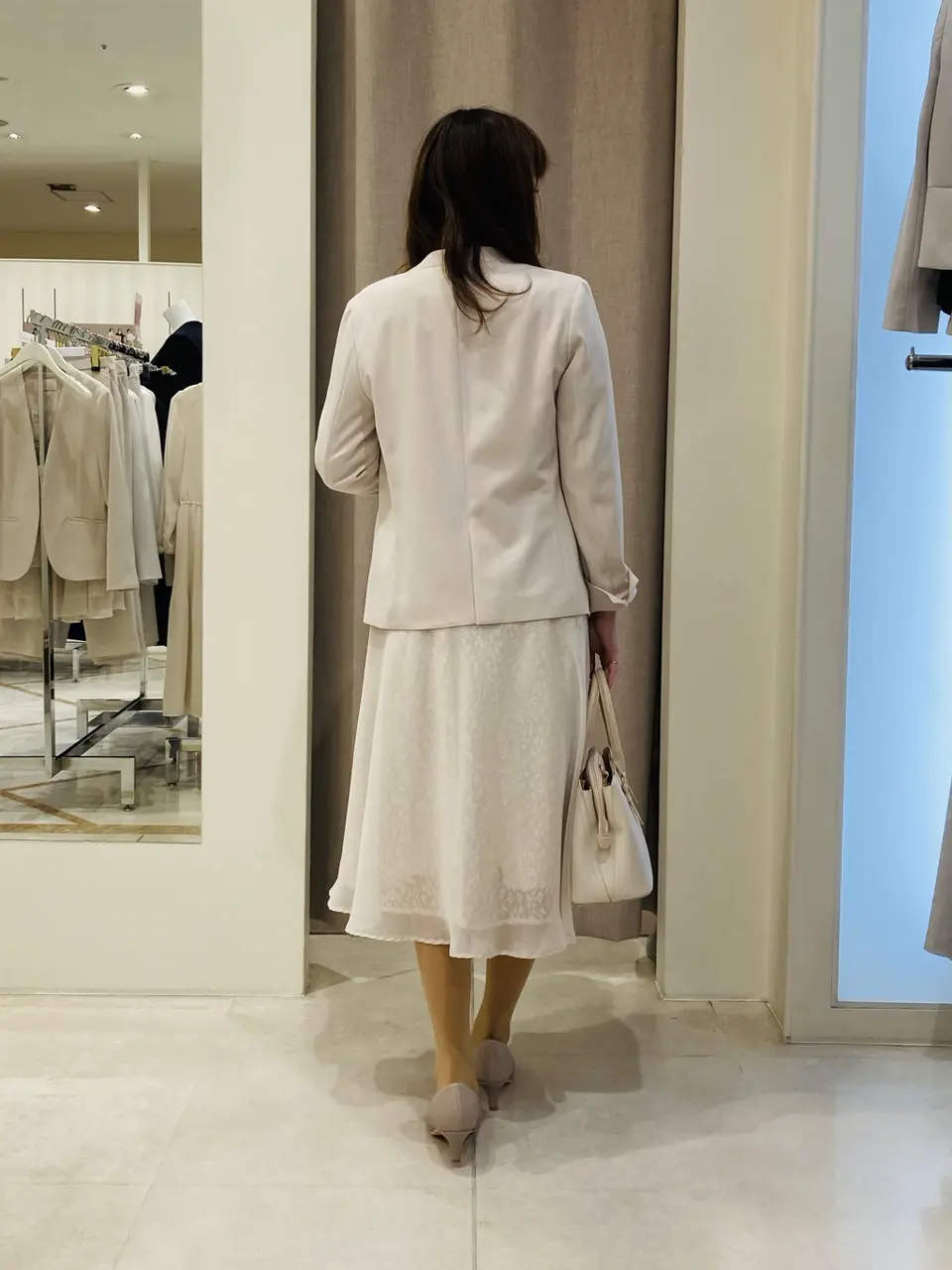 ANY SIS 川根　彩 コーディネート画像