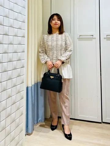 ANY SIS スタッフ コーディネート画像