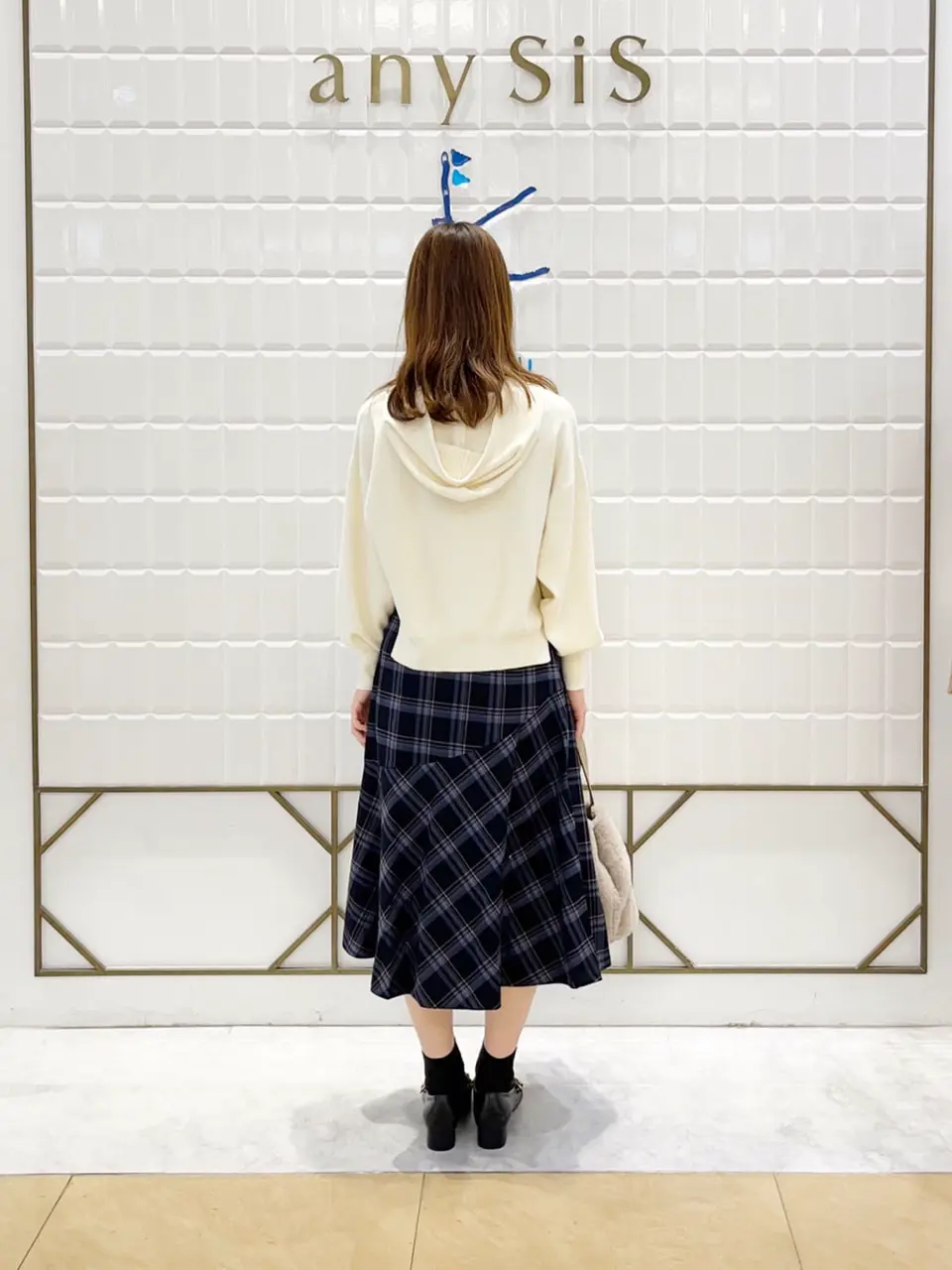 ANY SIS 上田 コーディネート画像